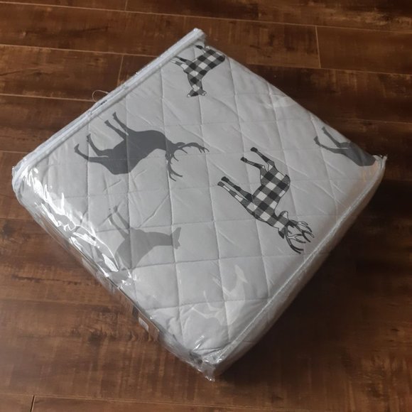 New Buffalo Plaid 3-Piece Quilt Set • Reversible Grey Deer • KING - Picture 4 of 4